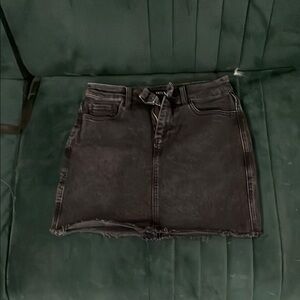 Black Mini Pencil Skirt for Night Out